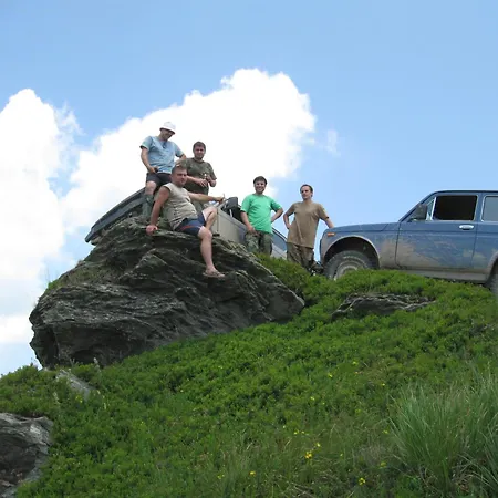 карпати Fest ヴィラ Mizhhirya (Transcarpathia)