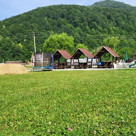 ヴィラ карпати Fest *