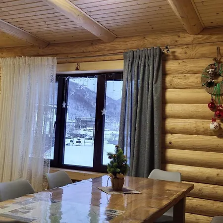 ヴィラ карпати Fest *